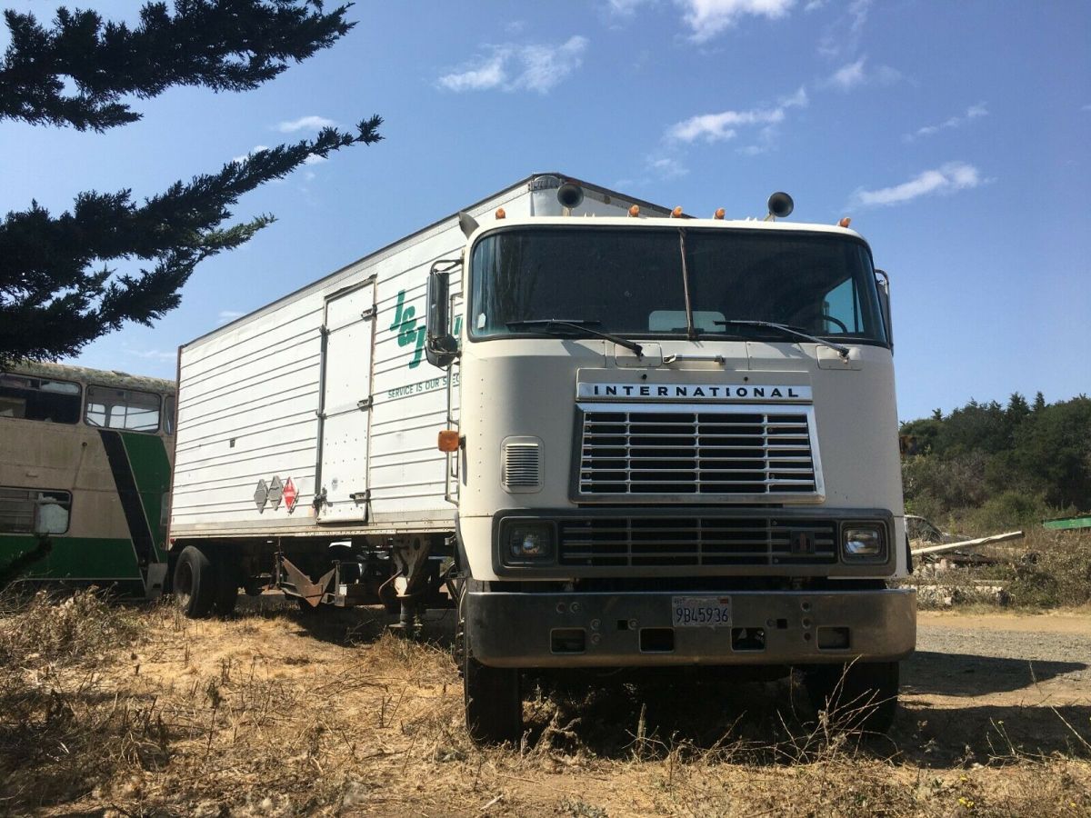 1981 international harvester co9670