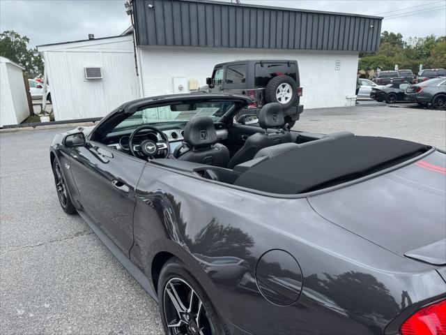 2022 ford mustang gt premium