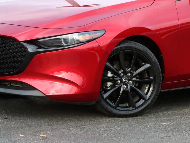 2022 mazda mazda3 fwd w/premium package