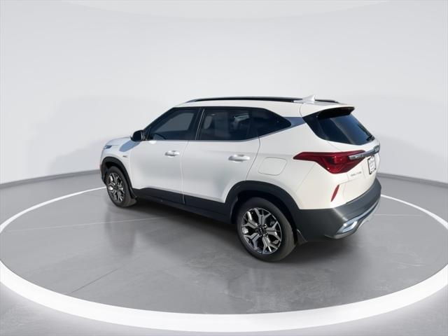 2023 kia seltos ex
