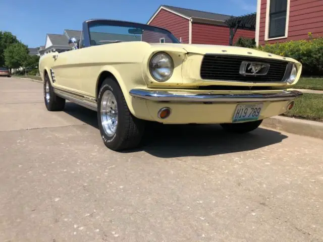 1966 classic mustang convertible , solid pony, nice paint ! no reserve sale !!