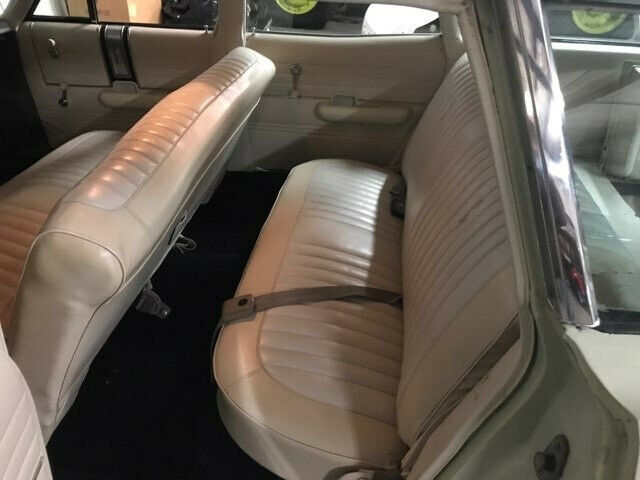 1968 ford country sedan 302 v8 47,000 mi 3-speed manual a/c disc brakes cruise