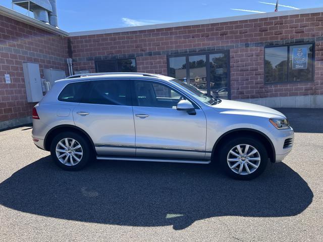 2011 volkswagen touareg vr6 sport