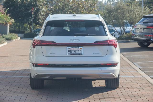 2022 audi e-tron premium plus