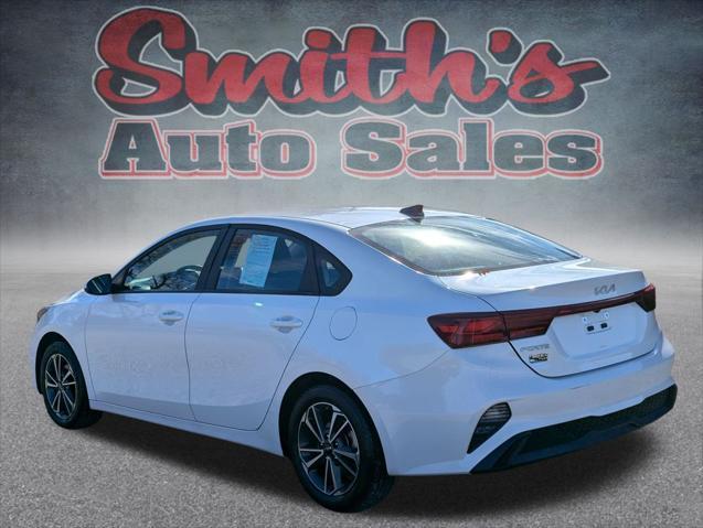 2022 kia forte lxs