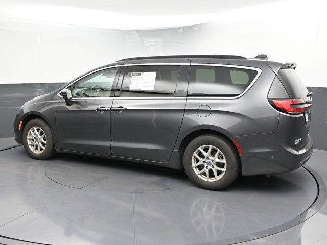 2022 chrysler pacifica touring-l