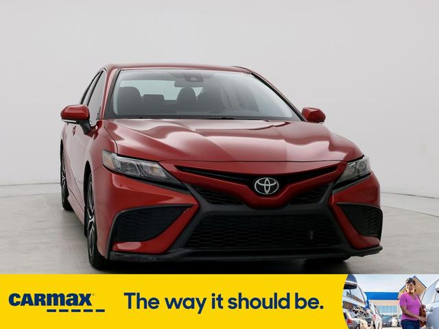 2022 toyota camry se