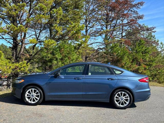 2019 ford fusion se
