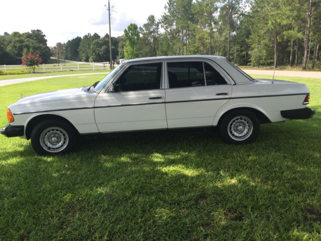 1982 mercedes benz 300d, white, great condition