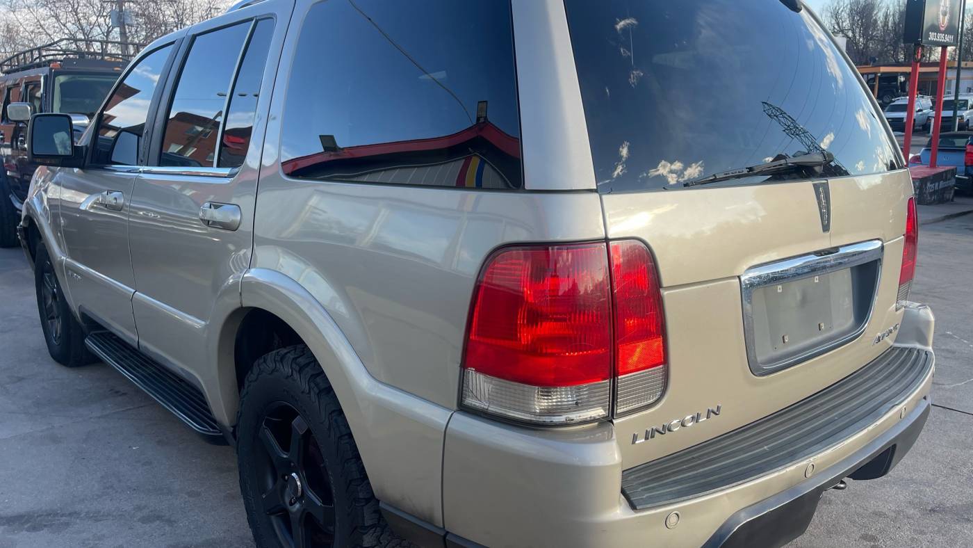 2005 lincoln aviator luxury