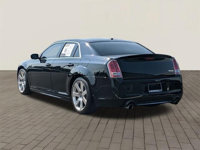 2012 chrysler 300 srt8