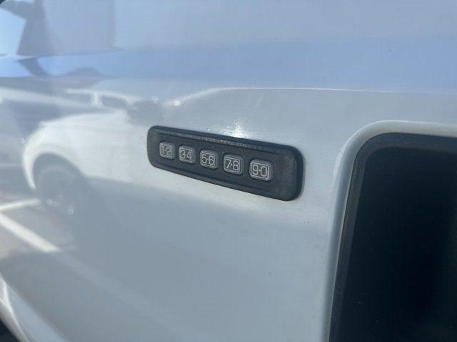2004 ford f-350 xl crew cab