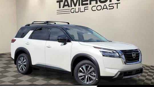 2024 Nissan Pathfinder sl