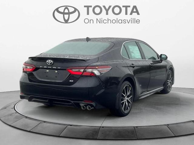 2024 toyota camry se