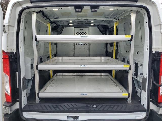 2020 ford transit-150 base