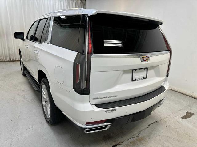 2022 cadillac escalade luxury