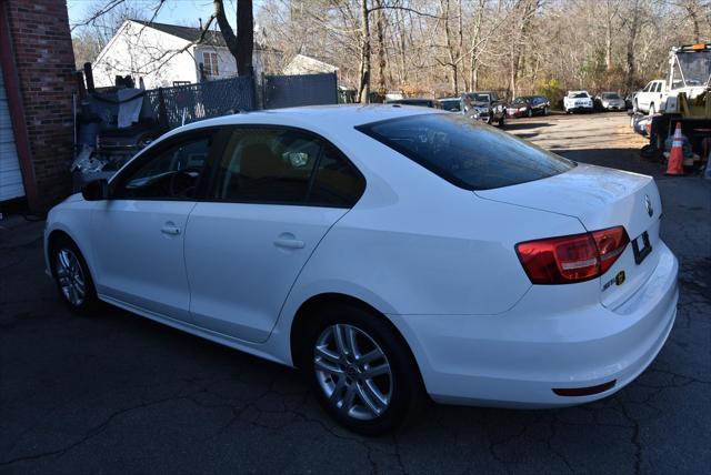 2015 volkswagen jetta 2.0l s