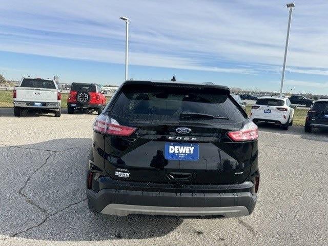 2021 ford edge sel