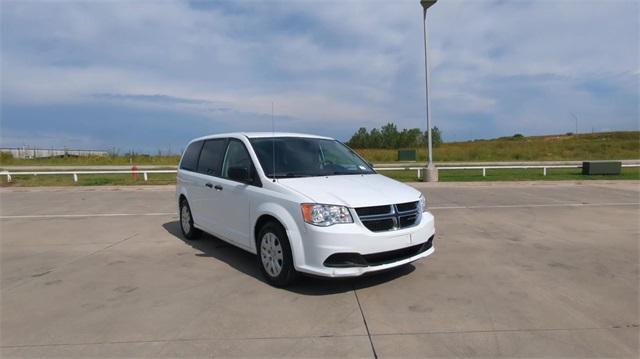 2019 dodge grand caravan se