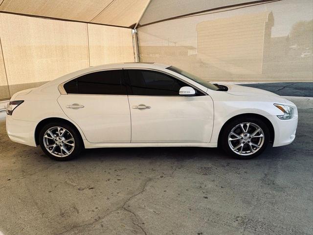 2014 nissan maxima sv