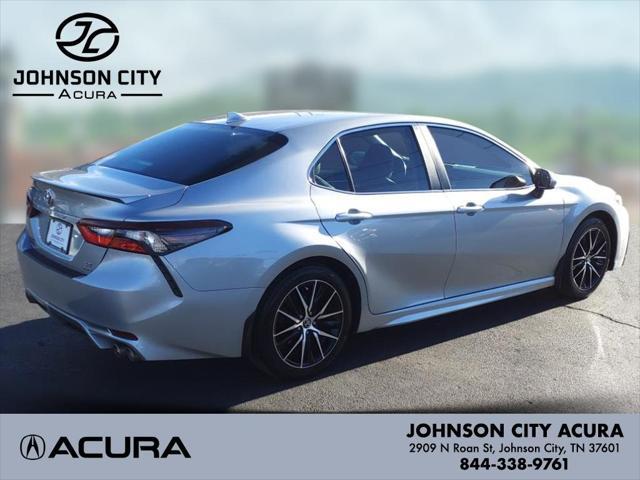 2021 toyota camry se