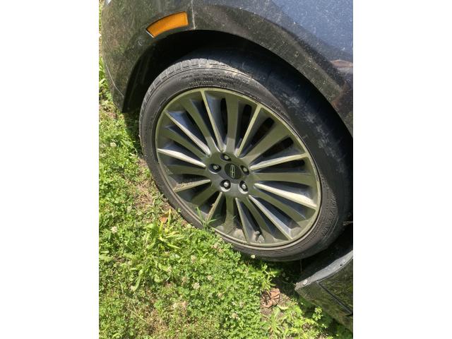 2013 lincoln mkz base