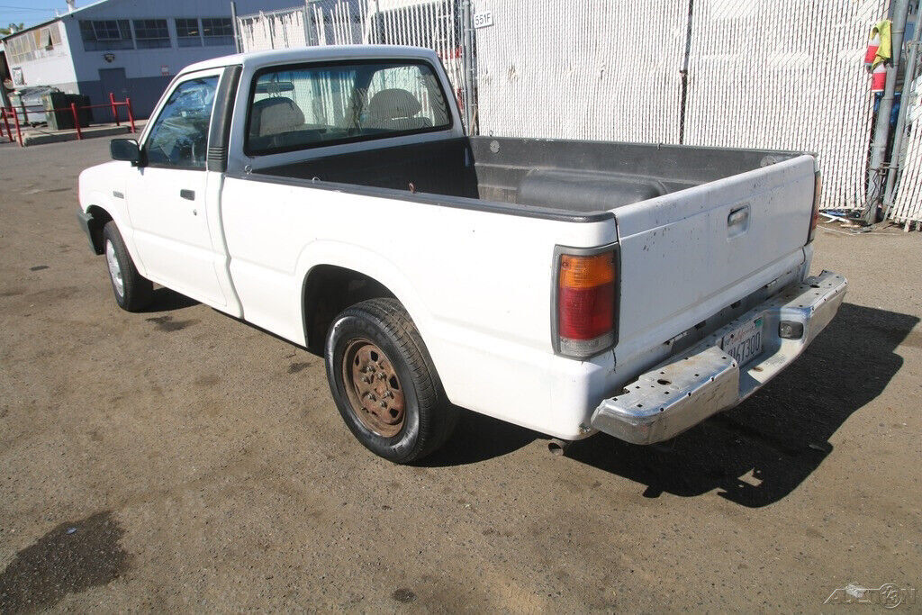 1990 mazda b2200 4 cylinder 2.2l automatic no reserve