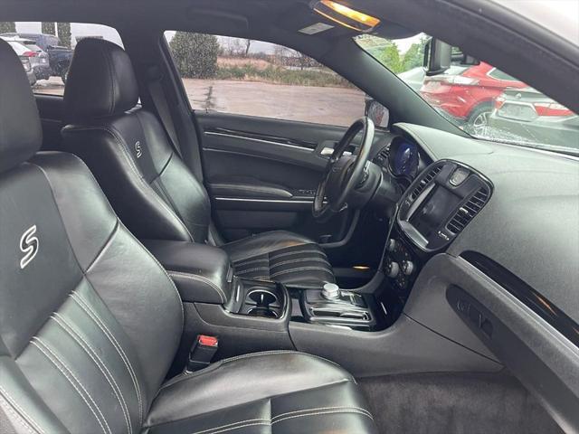 2018 chrysler 300 s
