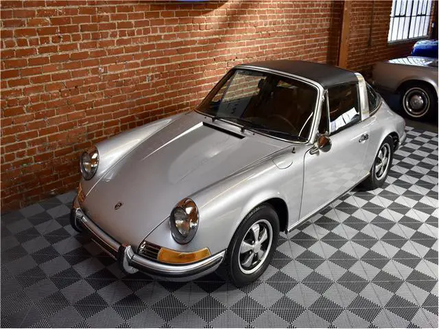 1970 porsche 911, silver metallic with 104930 miles available now!