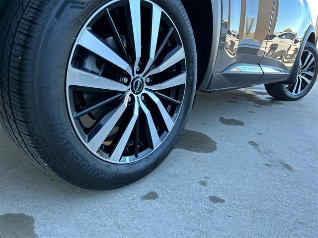2024 nissan pathfinder platinum