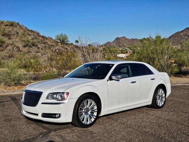 2012 chrysler 300c luxury series