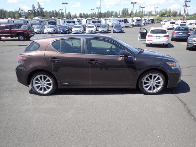 2011 lexus ct 200h premium