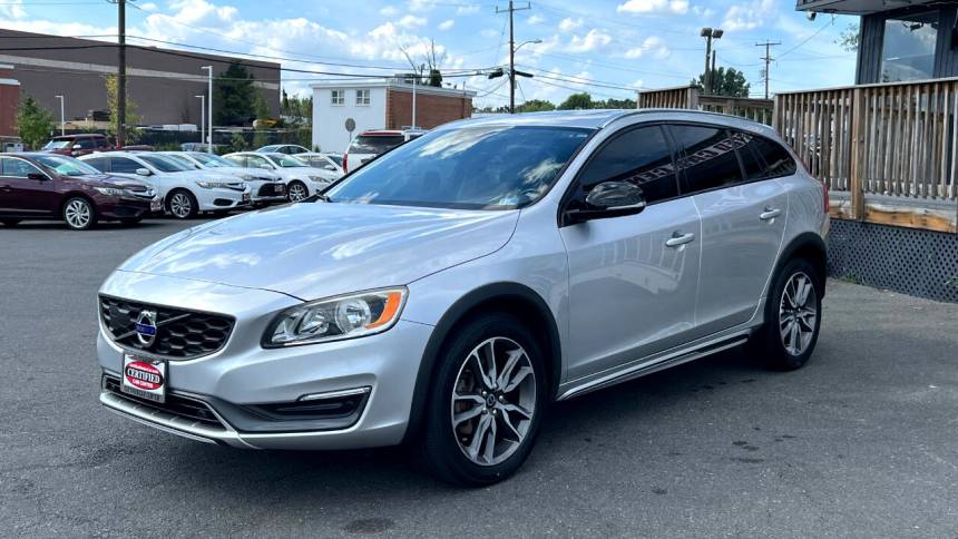 2015 volvo v60 cross country t5