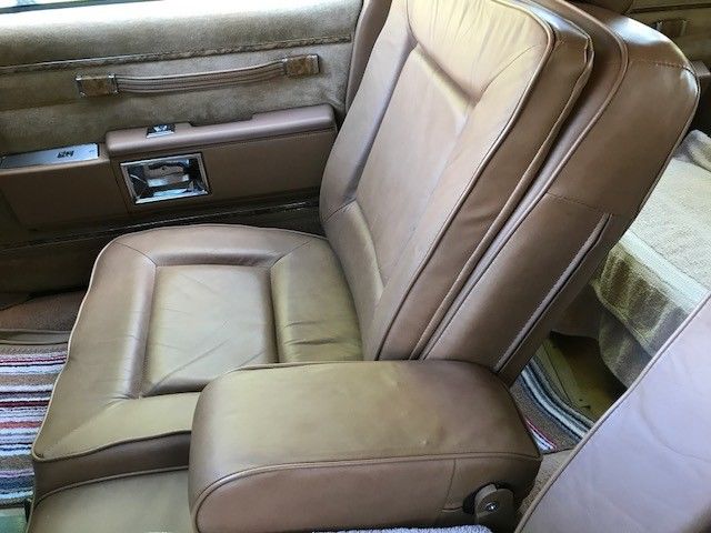 1989 buick estate wagon lesabre low miles / garage kept / rust free/3rd row seat