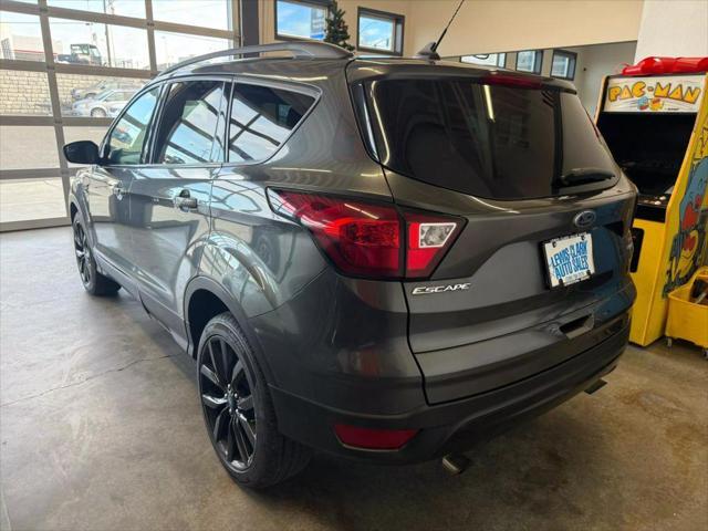 2019 ford escape se