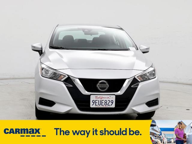 2020 nissan versa sv