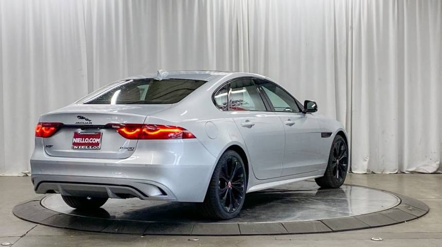 2022 jaguar xf p300 r-dynamic se