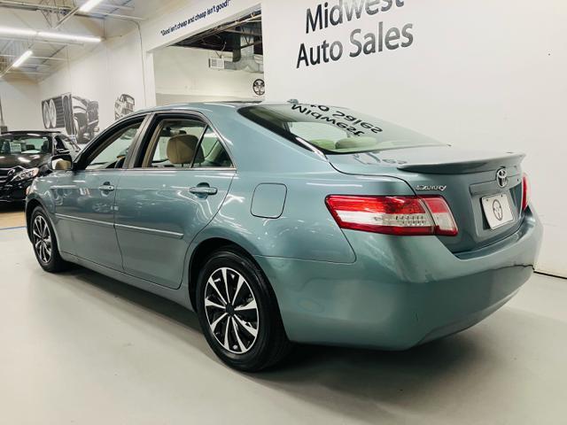 2010 toyota camry le