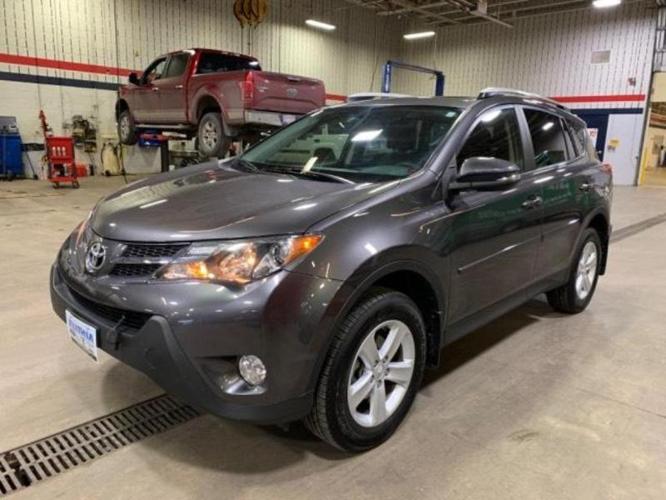 2013 toyota rav4 xle awd xle 4dr suv for sale in grand forks, north dakota
