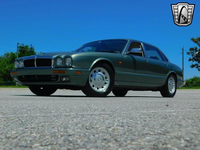 1996 jaguar xj in o'fallon, illinois