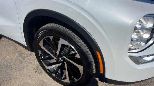 2024 Mitsubishi Outlander