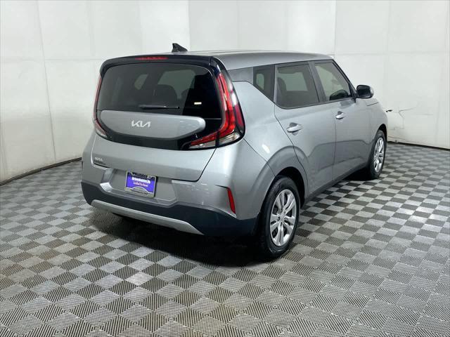 2023 kia soul lx