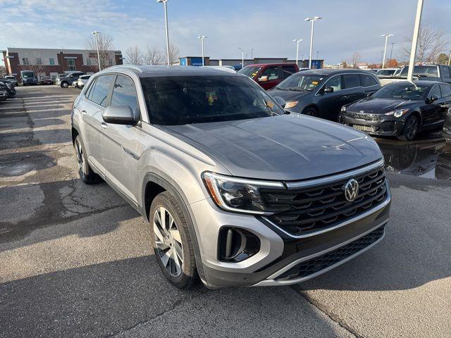 2024 volkswagen atlas cross sport 2.0t se w/technology