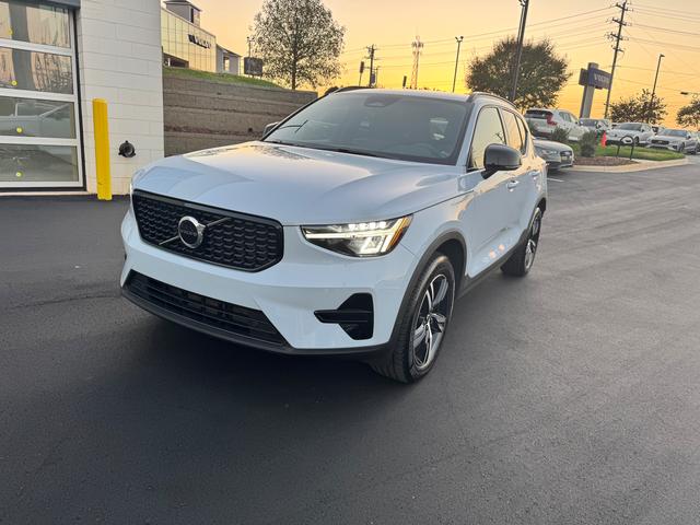 2024 volvo xc40 b5 core