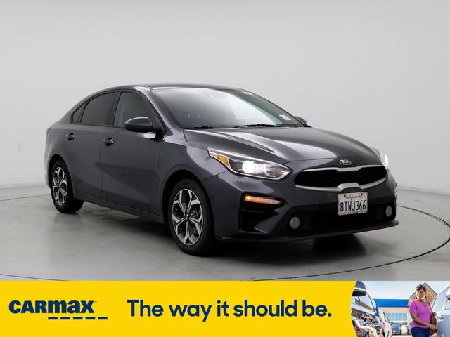2021 kia forte lxs