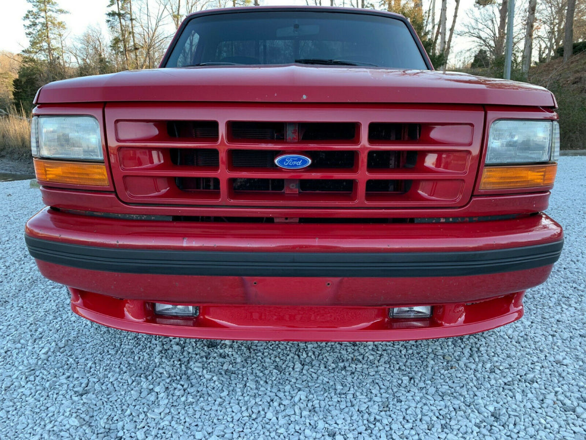2004 ford lightning svt - red