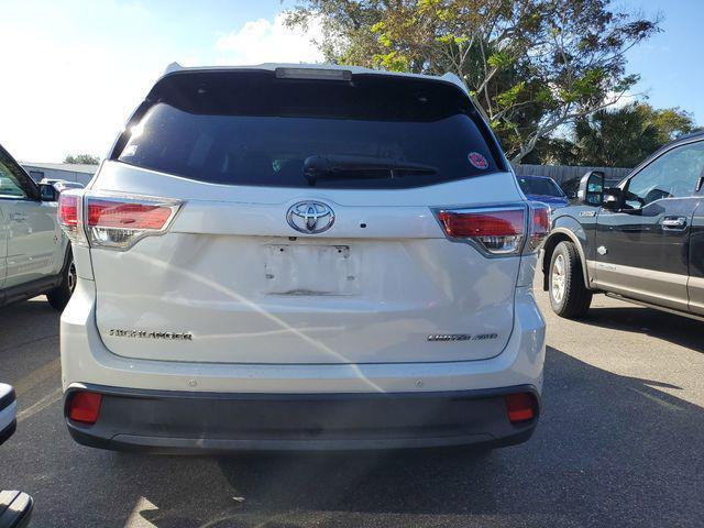 2016 toyota highlander limited