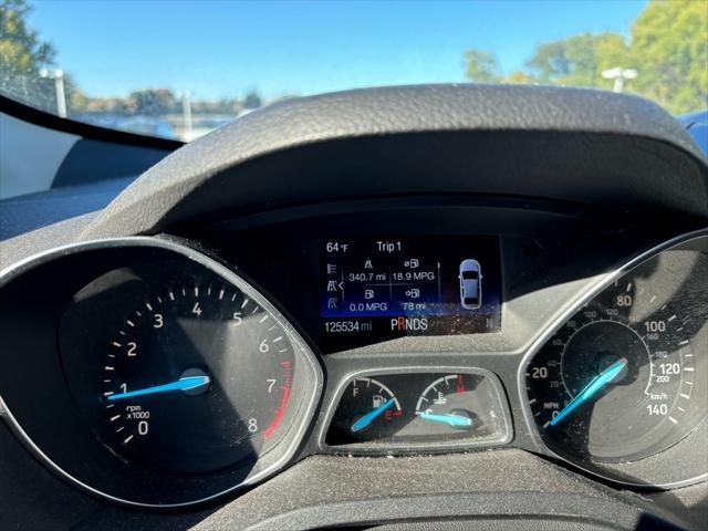 2017 ford escape se