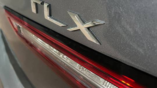 2025 Acura TLX