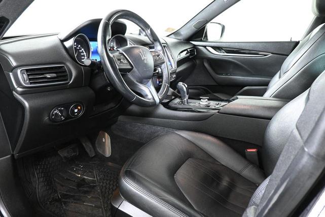 2018 maserati levante base